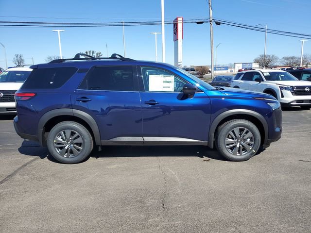 New 2026 Nissan Pathfinder SV image 8