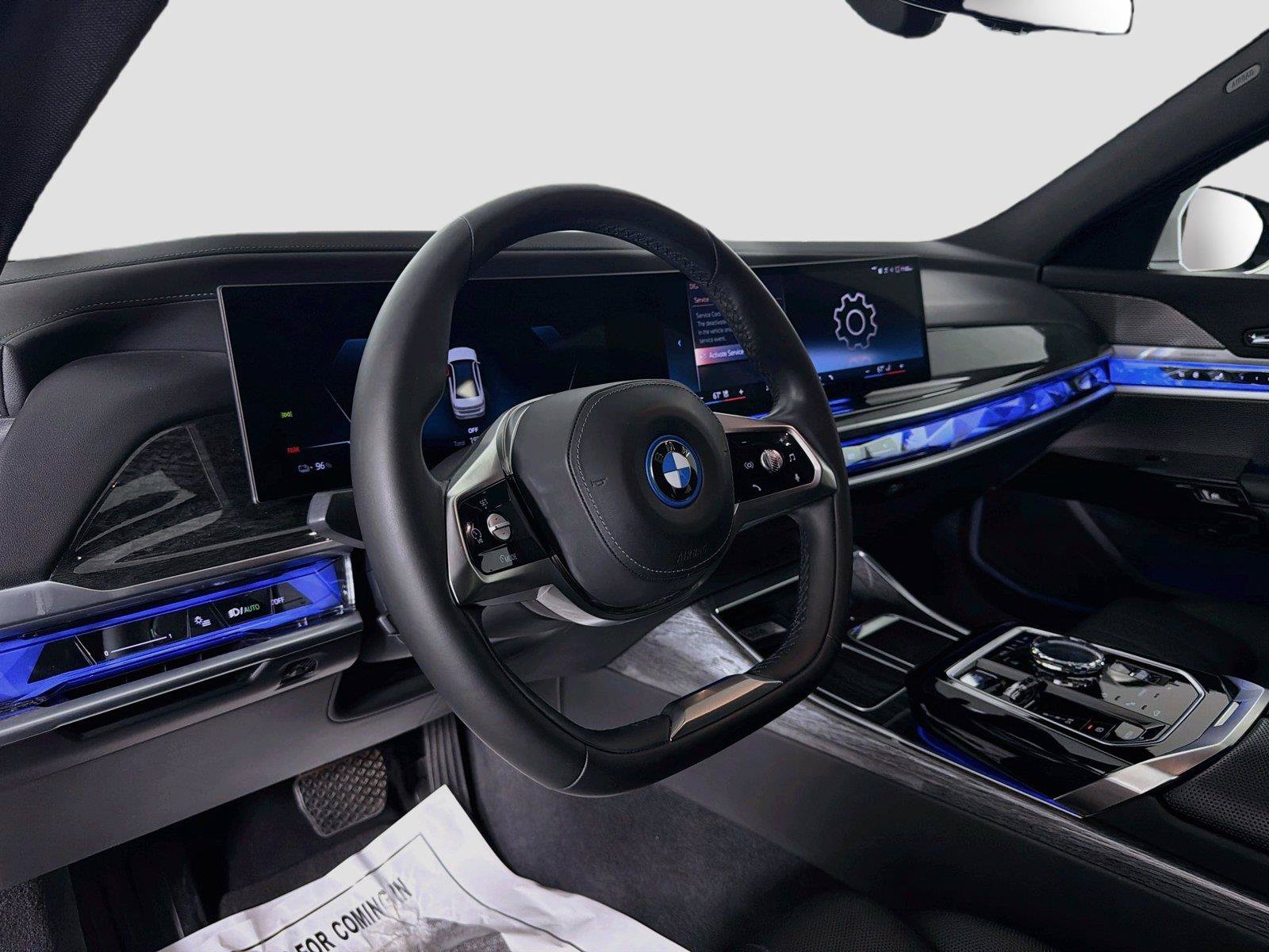 Used 2023 BMW i7 xDrive60 AWD/4WD image 9