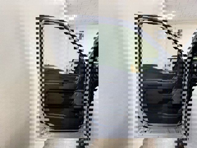 New 2025 Ford F150 XLT w/ Equipment Group 303A High image 17