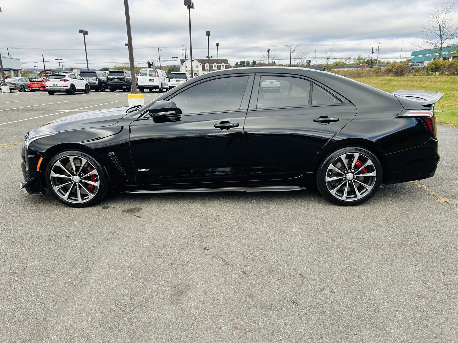 Used 2022 Cadillac CT4 V Blackwing w/ Carbon Fiber 1 Package image 3