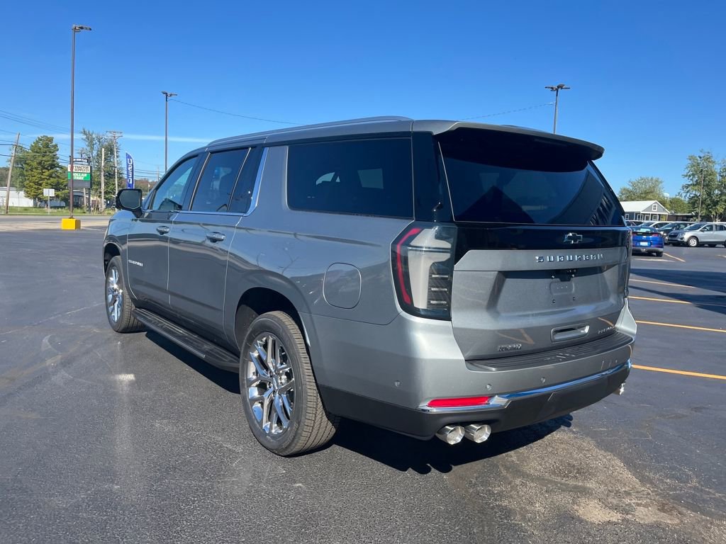 New 2026 Chevrolet Suburban Premier image 3