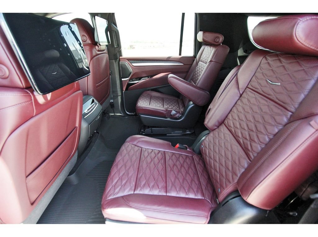 New 2026 Cadillac Escalade ESV Sport w/ Touring Package AWD/4WD image 7