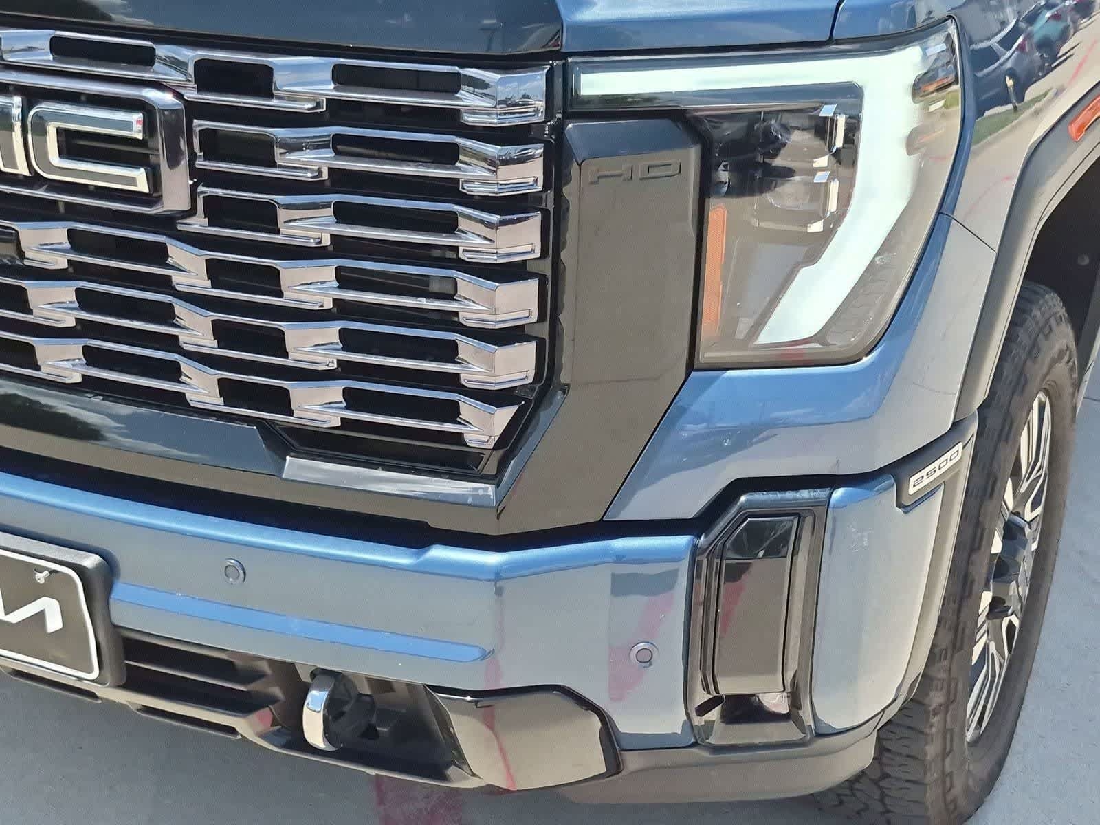 Used 2025 GMC Sierra 2500 Denali Ultimate AWD/4WD image 10
