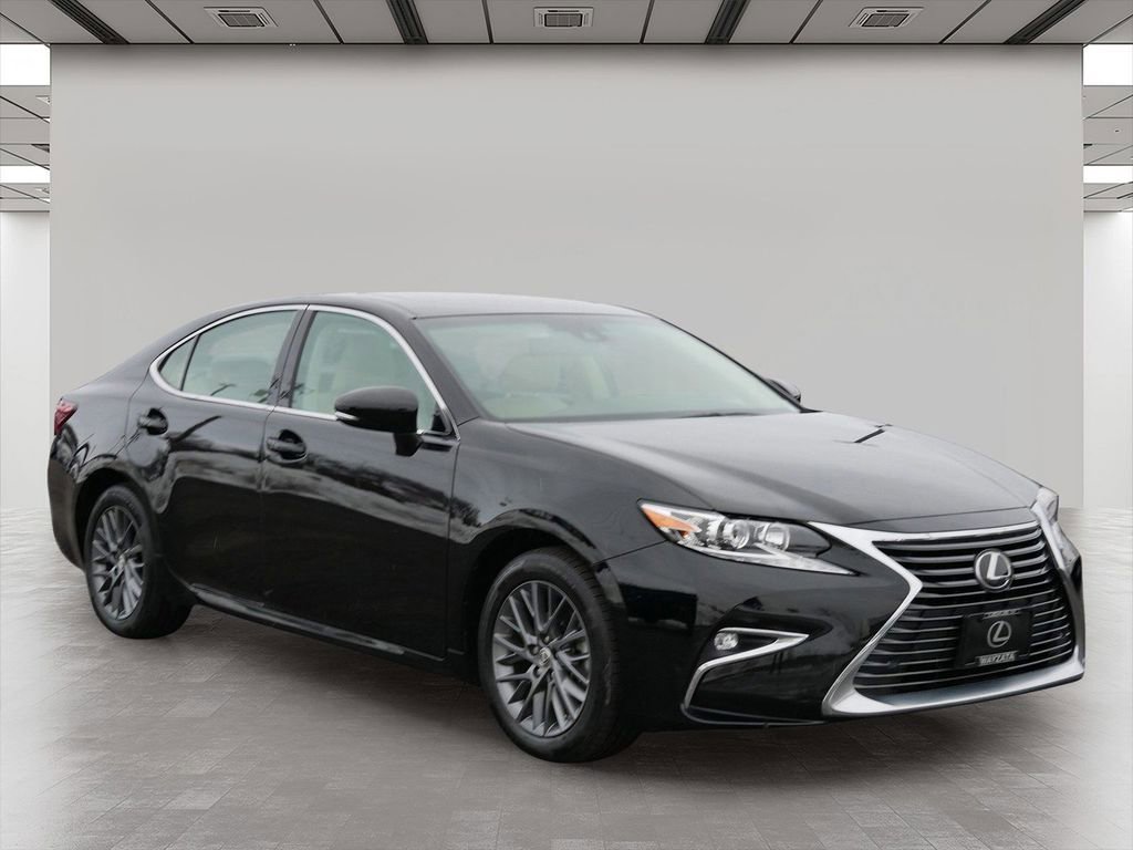 Used 2018 Lexus ES 350 w/ Premier Package