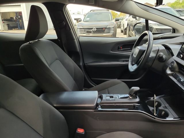 Used 2024 Toyota Prius LE image 33