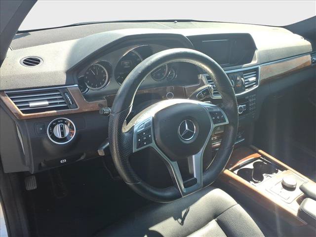 Used 2013 Mercedes-Benz E 350 4MATIC Sedan image 20