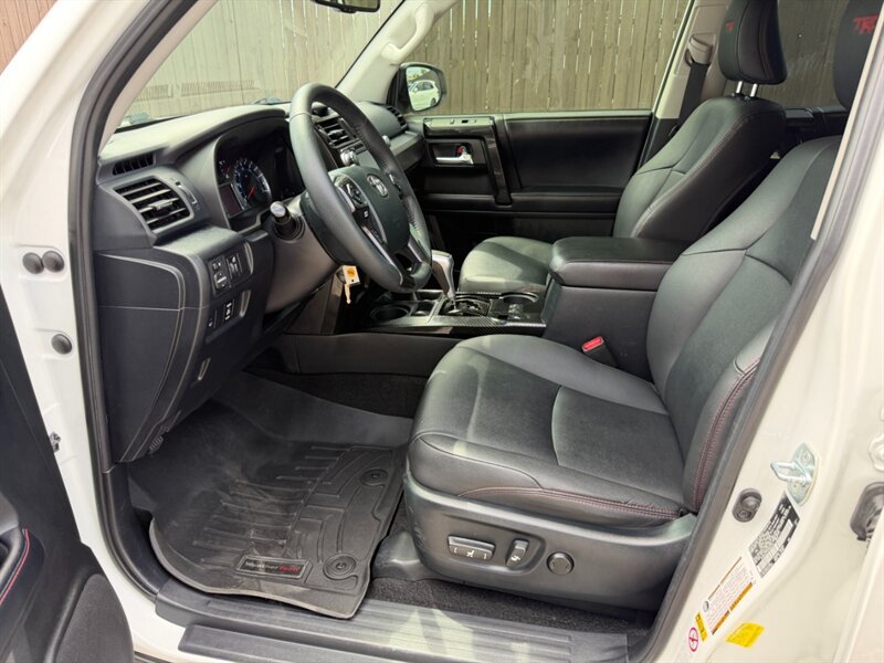 Used 2019 Toyota 4Runner TRD Off-Road Premium AWD/4WD image 20