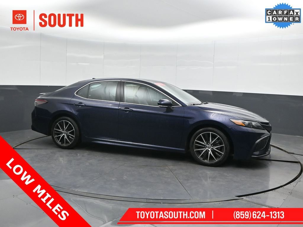Used 2021 Toyota Camry SE w/ Convenience Package