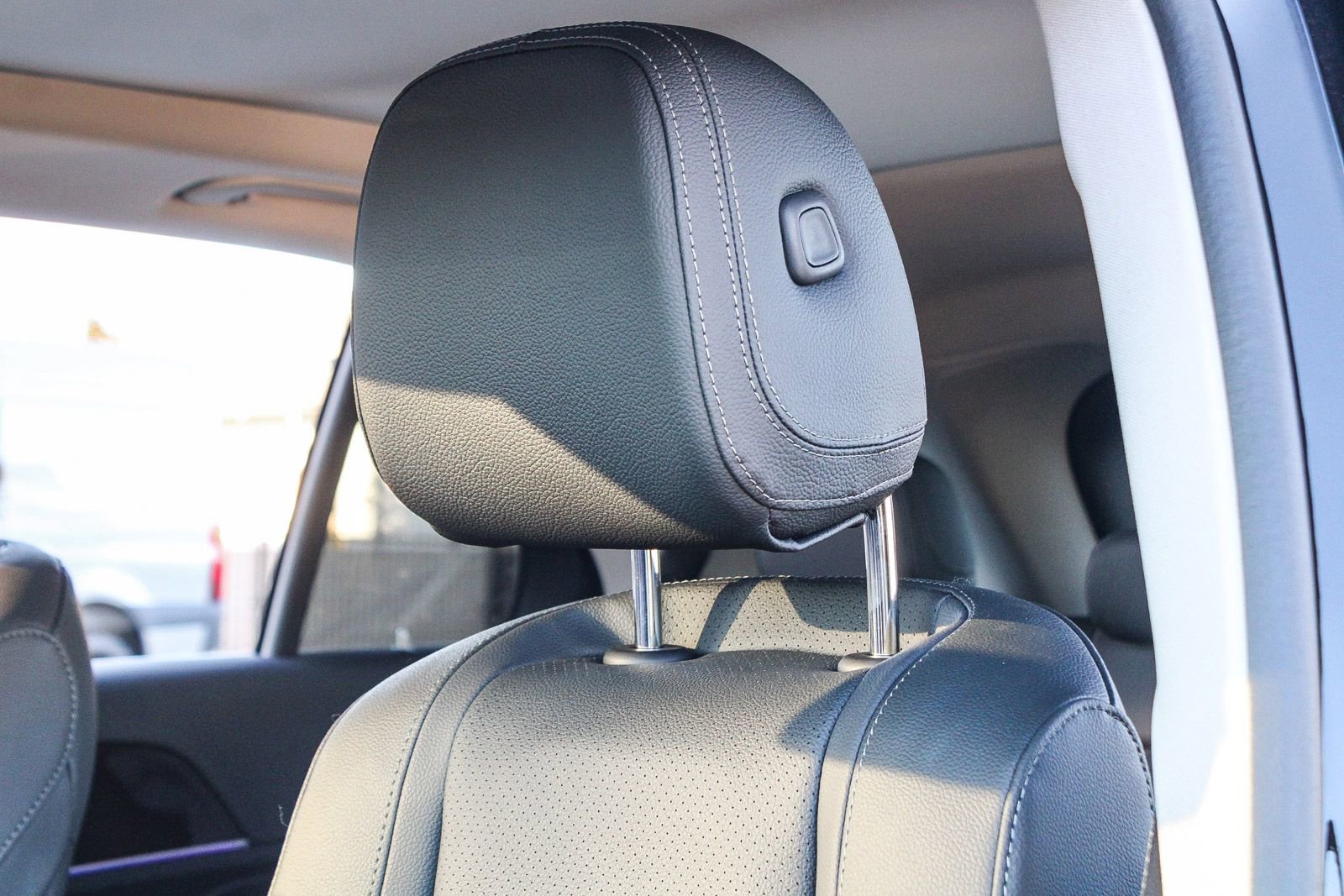 Certified 2025 Mercedes-Benz GLE 350 4MATIC image 21