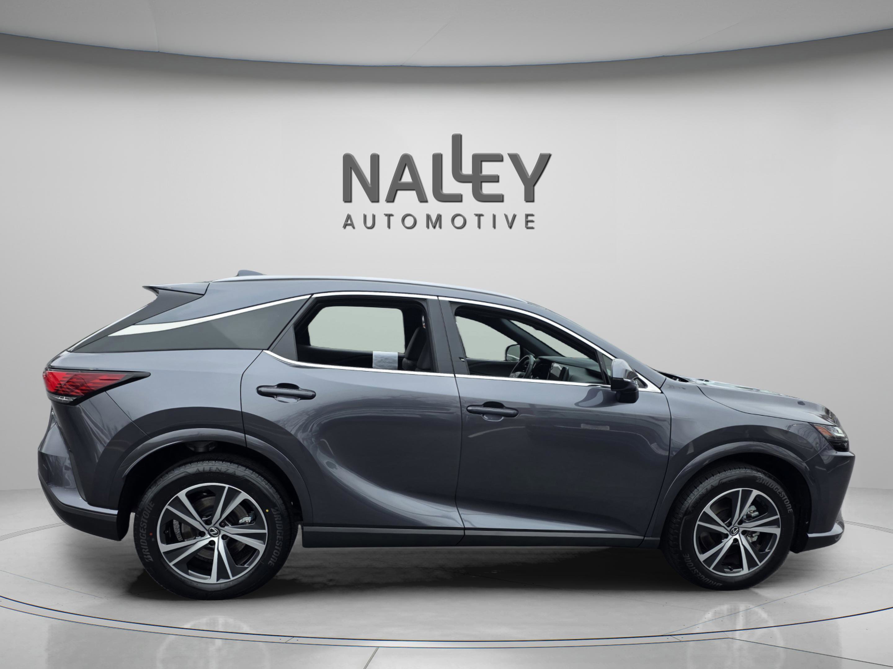 Certified 2025 Lexus RX 350 Premium w/ Accessory Package (Z1) image 8