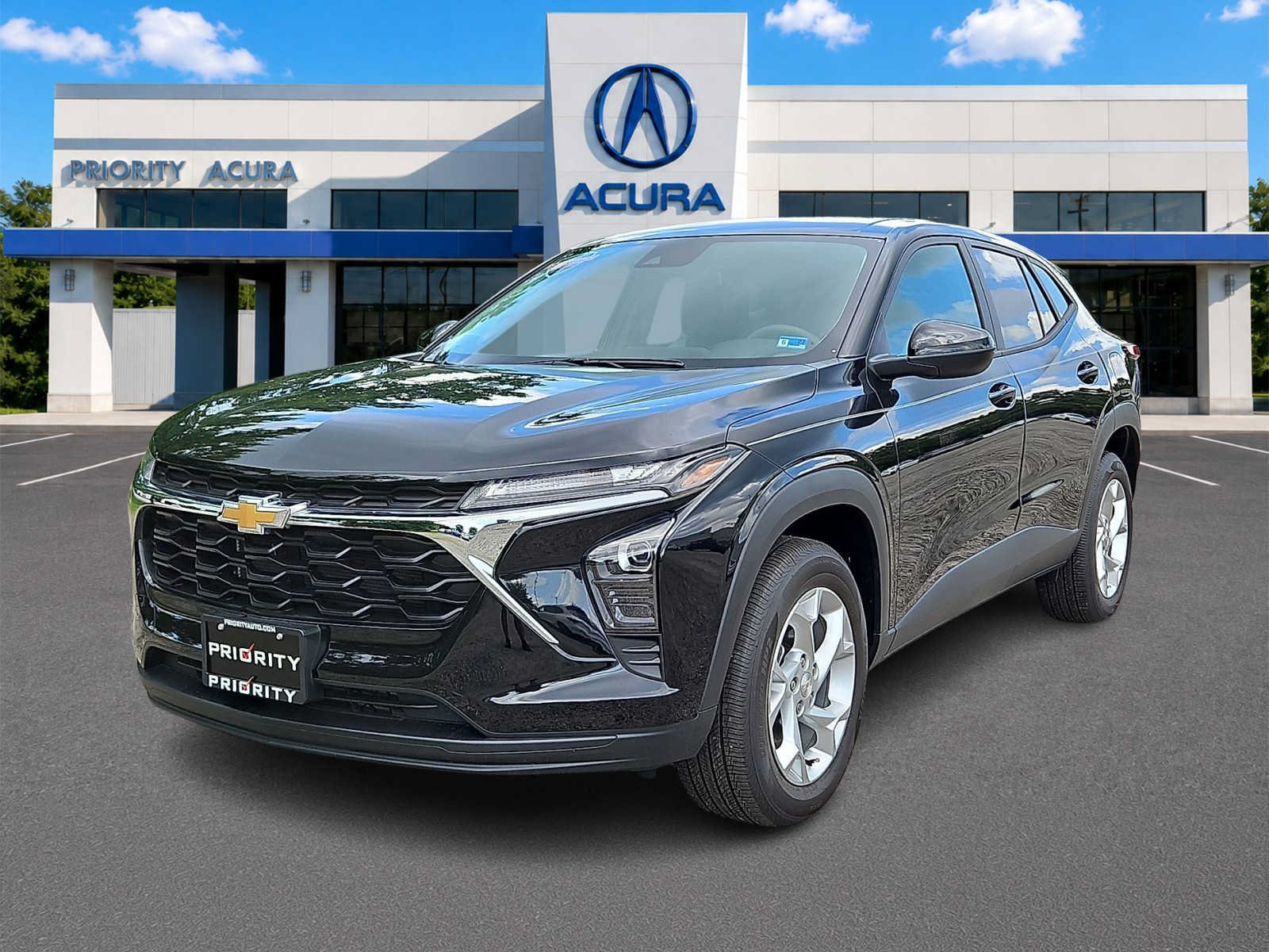 Used 2025 Chevrolet Trax LS w/ LS Convenience Package FWD image 1