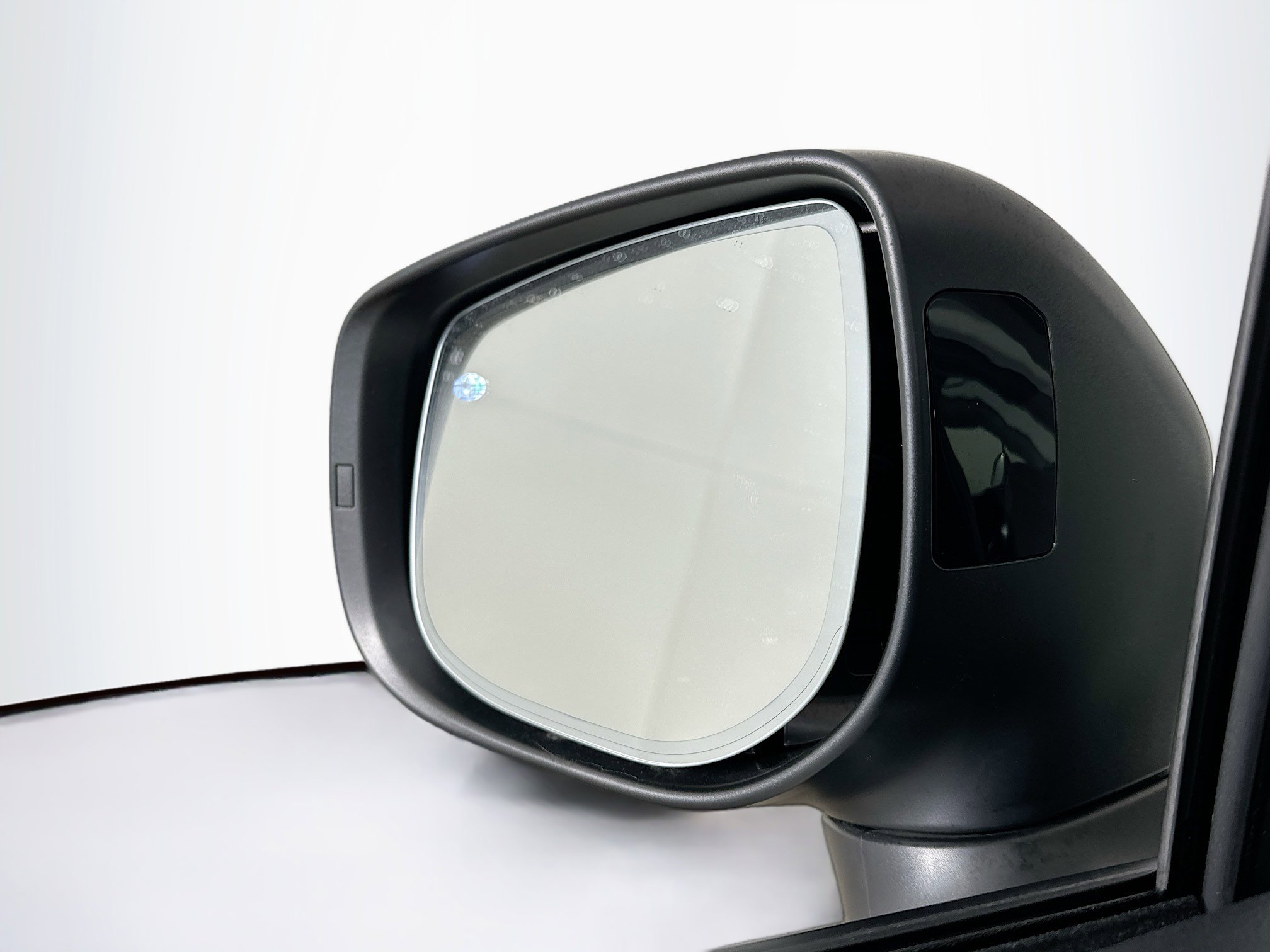 Used 2023 Subaru Crosstrek 2.0i Premium image 16