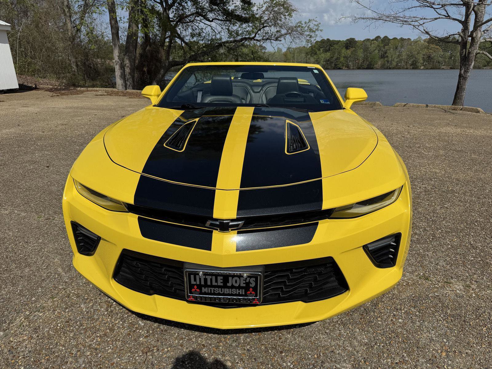 Used 2016 Chevrolet Camaro SS image 3