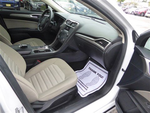 Used 2019 Ford Fusion S image 17