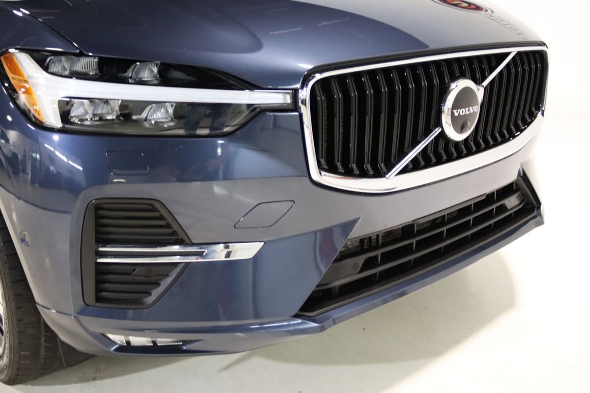 Used 2022 Volvo XC60 B5 Momentum w/ Advanced Package AWD/4WD image 24