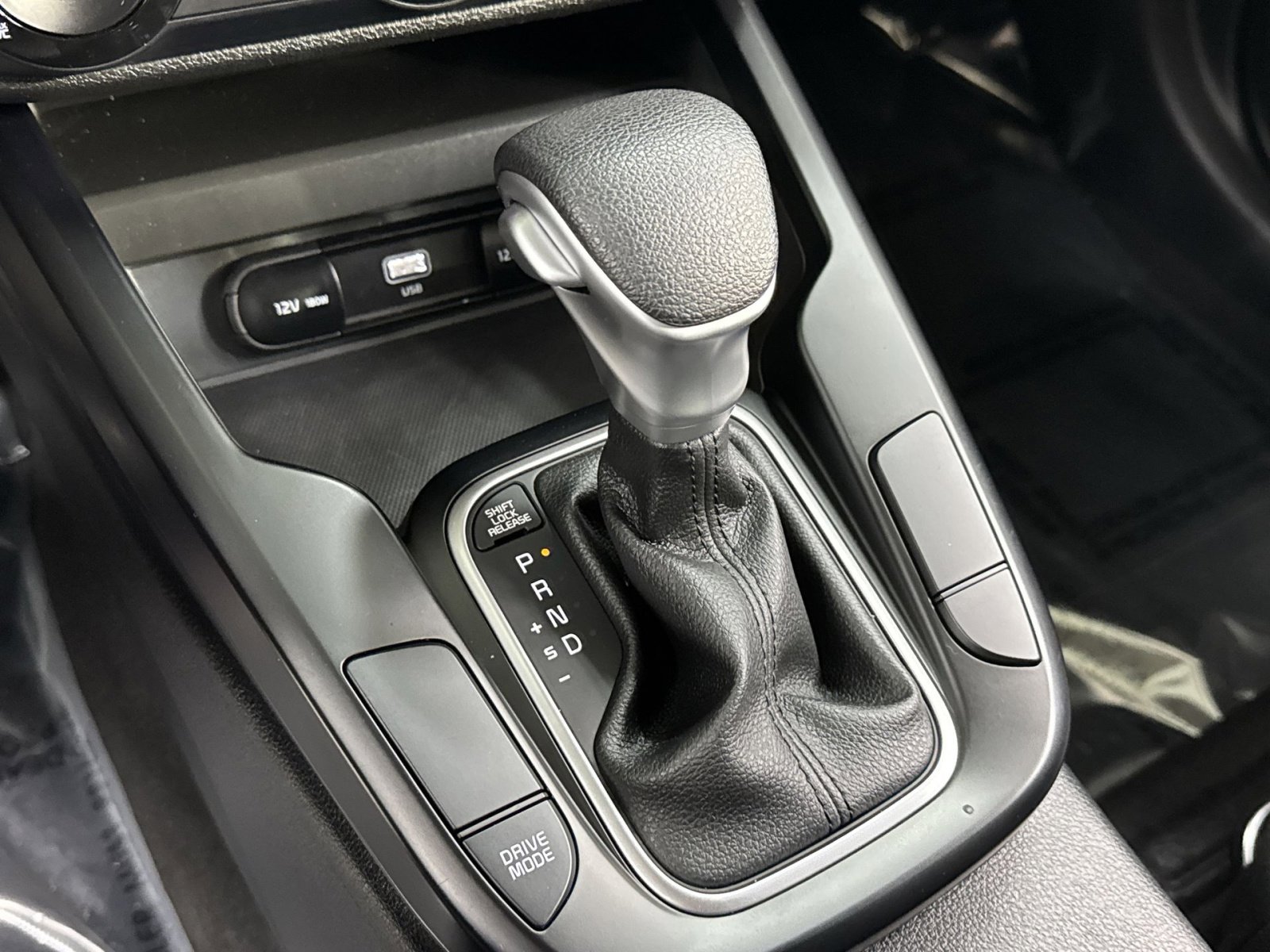 Used 2024 Kia Soul LX w/ Option Group 015 image 26