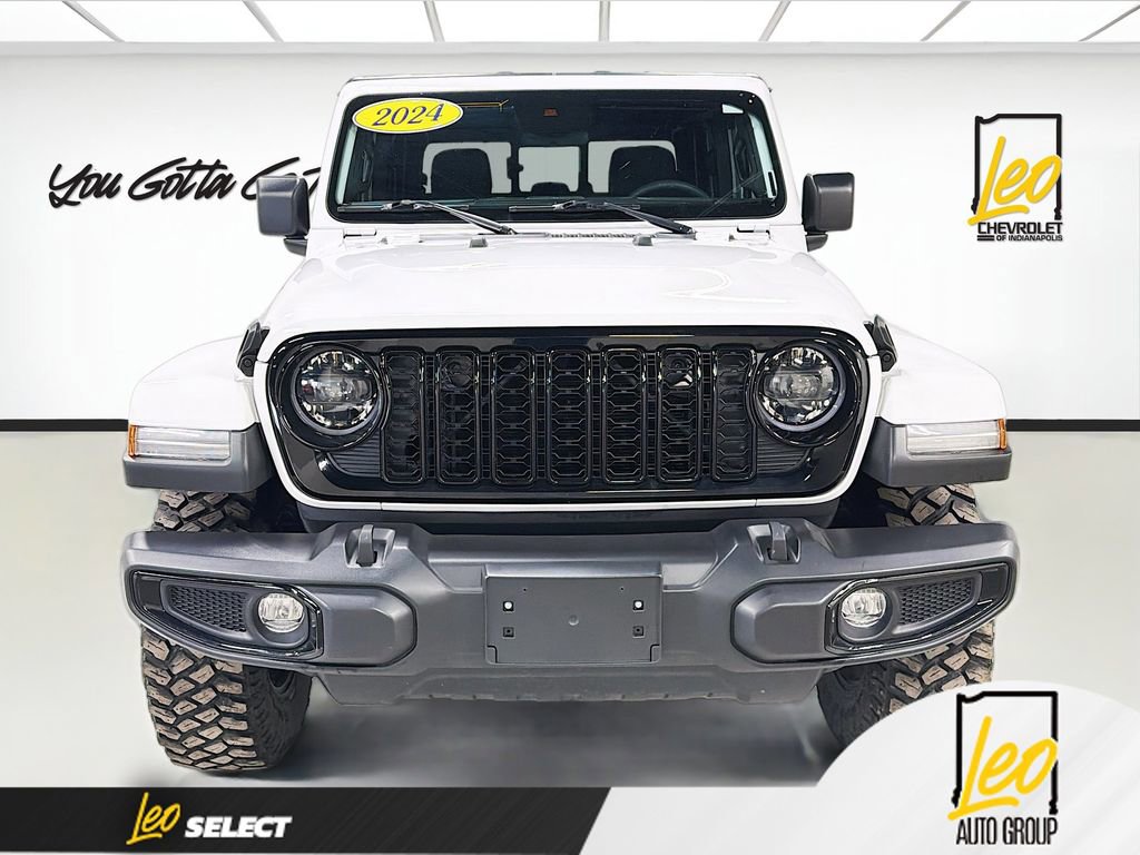 Used 2024 Jeep Gladiator Sport image 2