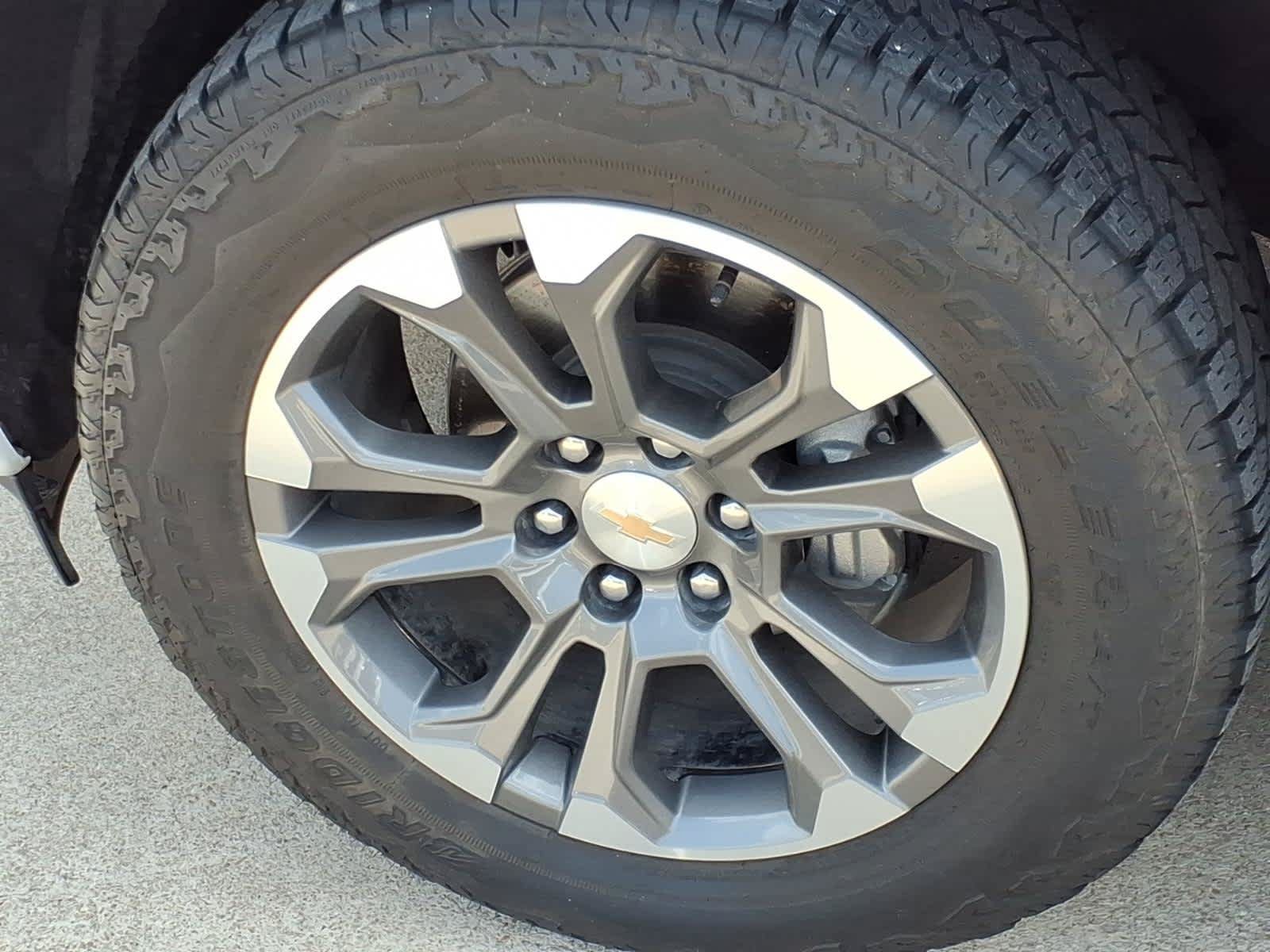 Certified 2023 Chevrolet Silverado 1500 High Country w/ Technology Package AWD/4WD image 28