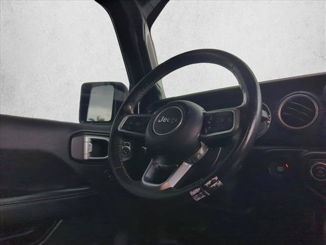 Used 2020 Jeep Gladiator Overland AWD/4WD image 29