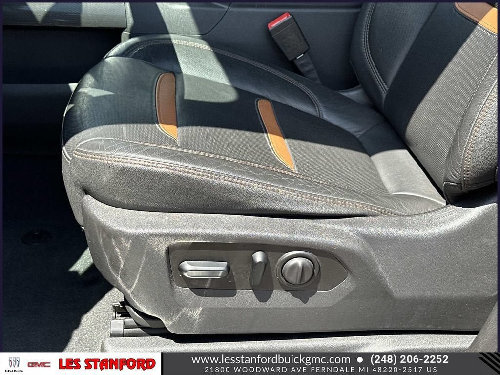 Certified 2021 GMC Sierra 1500 AT4 AWD/4WD image 18