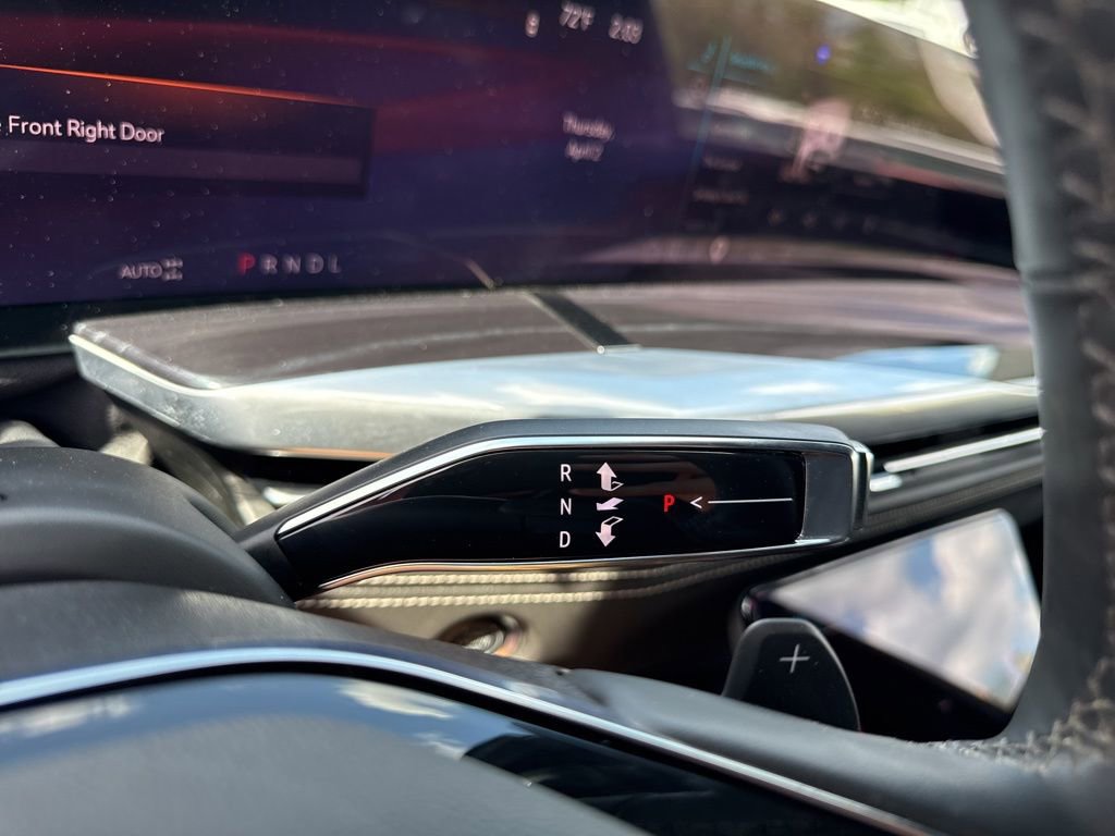 Used 2025 Cadillac Escalade Sport w/ Touring Package image 20