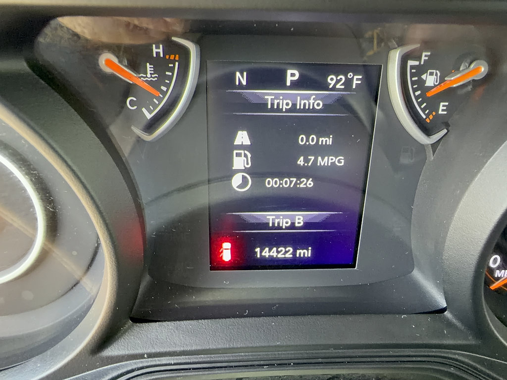 Used 2024 Jeep Wrangler Unlimited Sport AWD/4WD image 18