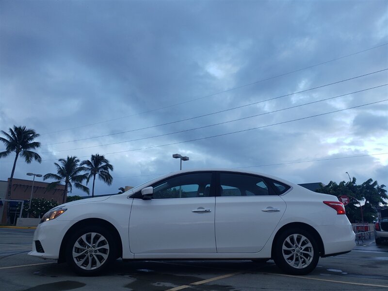 Used 2018 Nissan Sentra SV FWD image 2