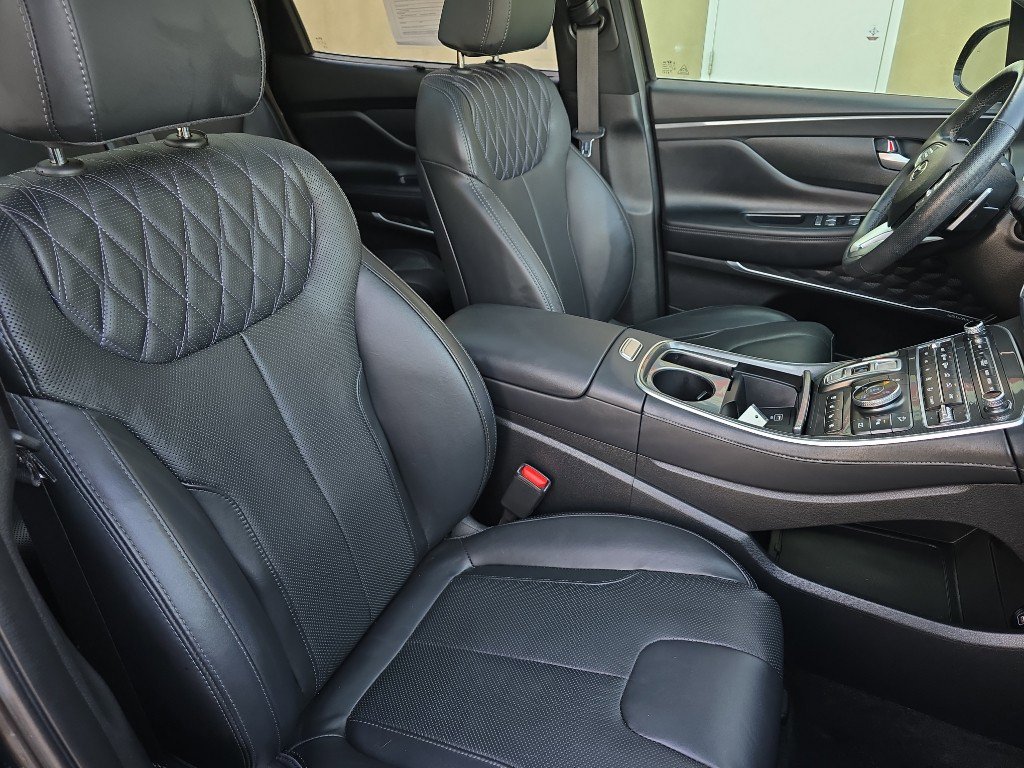 Used 2023 Hyundai Santa Fe Calligraphy image 25