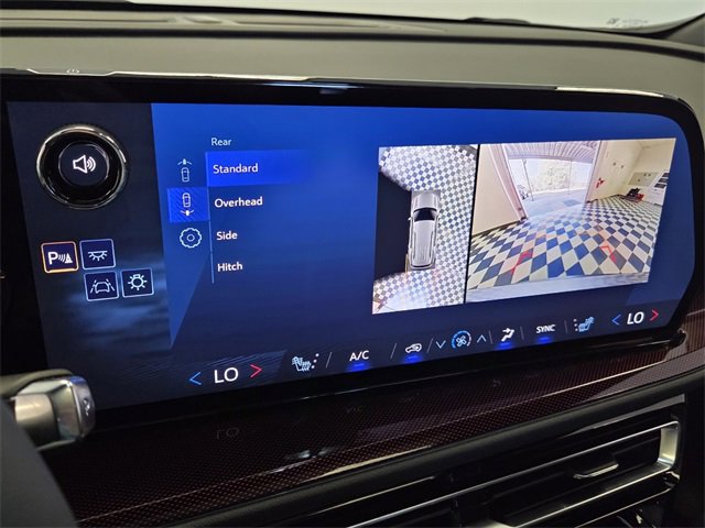 Used 2025 Chevrolet Traverse Z71 w/ Driver Confidence Package image 22