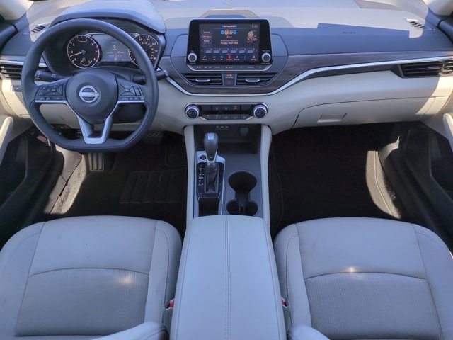 Certified 2025 Nissan Altima 2.5 SV image 14