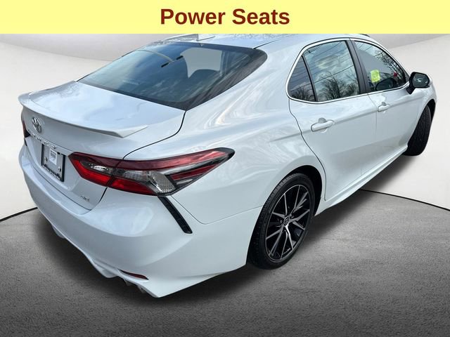 Used 2024 Toyota Camry SE w/ Convenience Package image 10