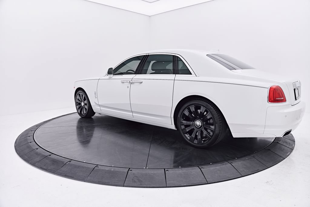 Used 2018 Rolls-Royce Ghost RWD image 15
