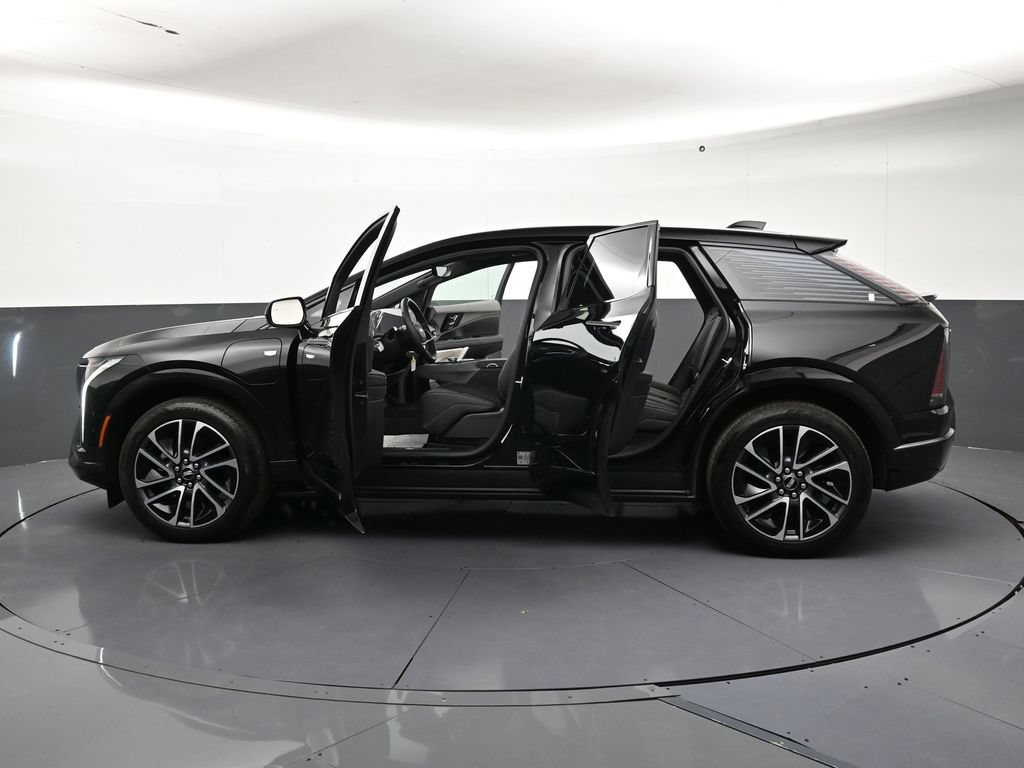 Used 2026 Cadillac Optiq Sport 1 AWD/4WD image 34