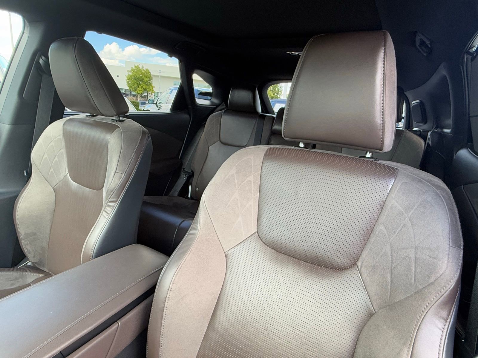 Used 2024 Lexus RX 350 FWD image 22