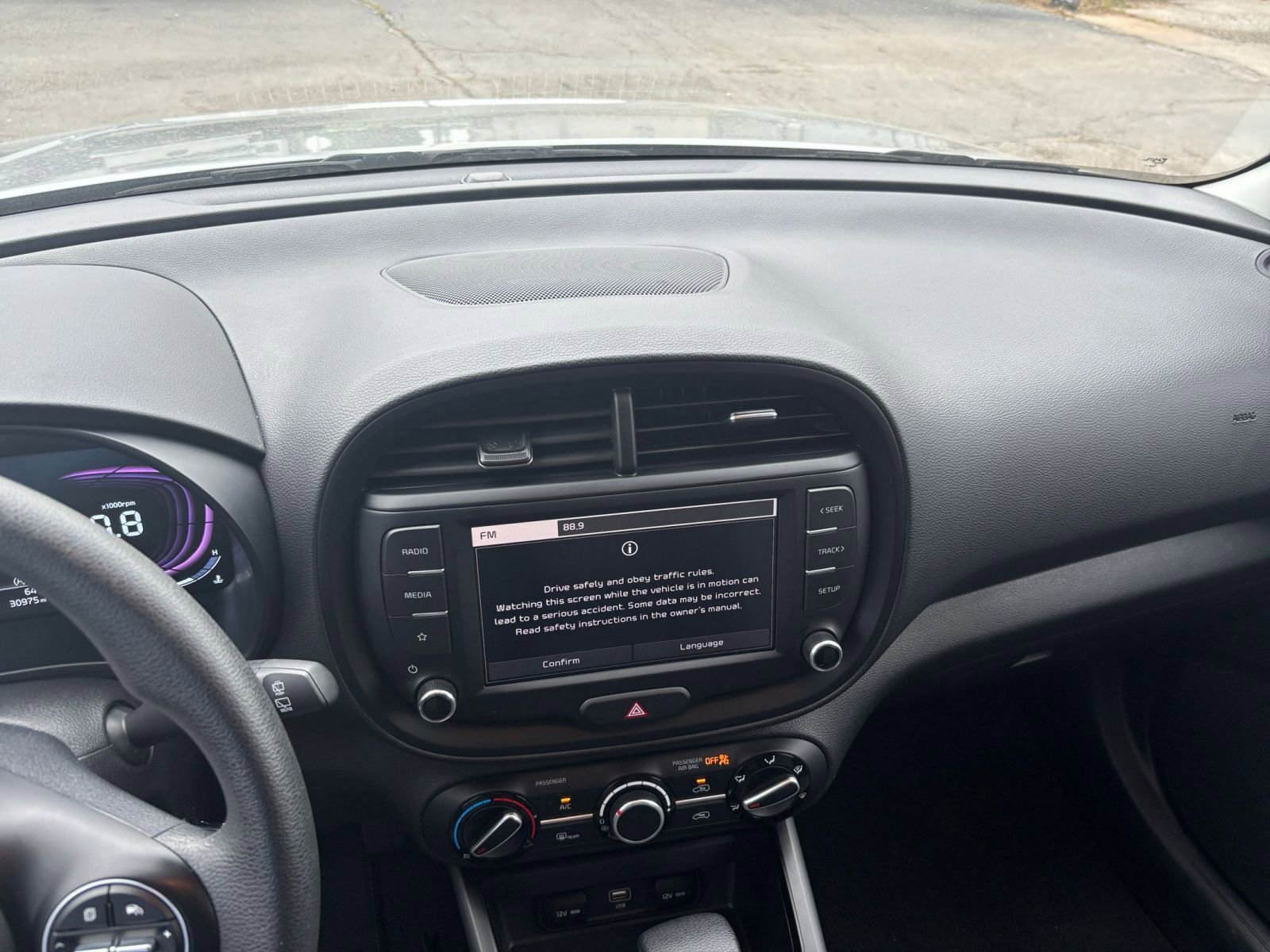 Used 2025 Kia Soul LX w/ LX Technology Package image 17