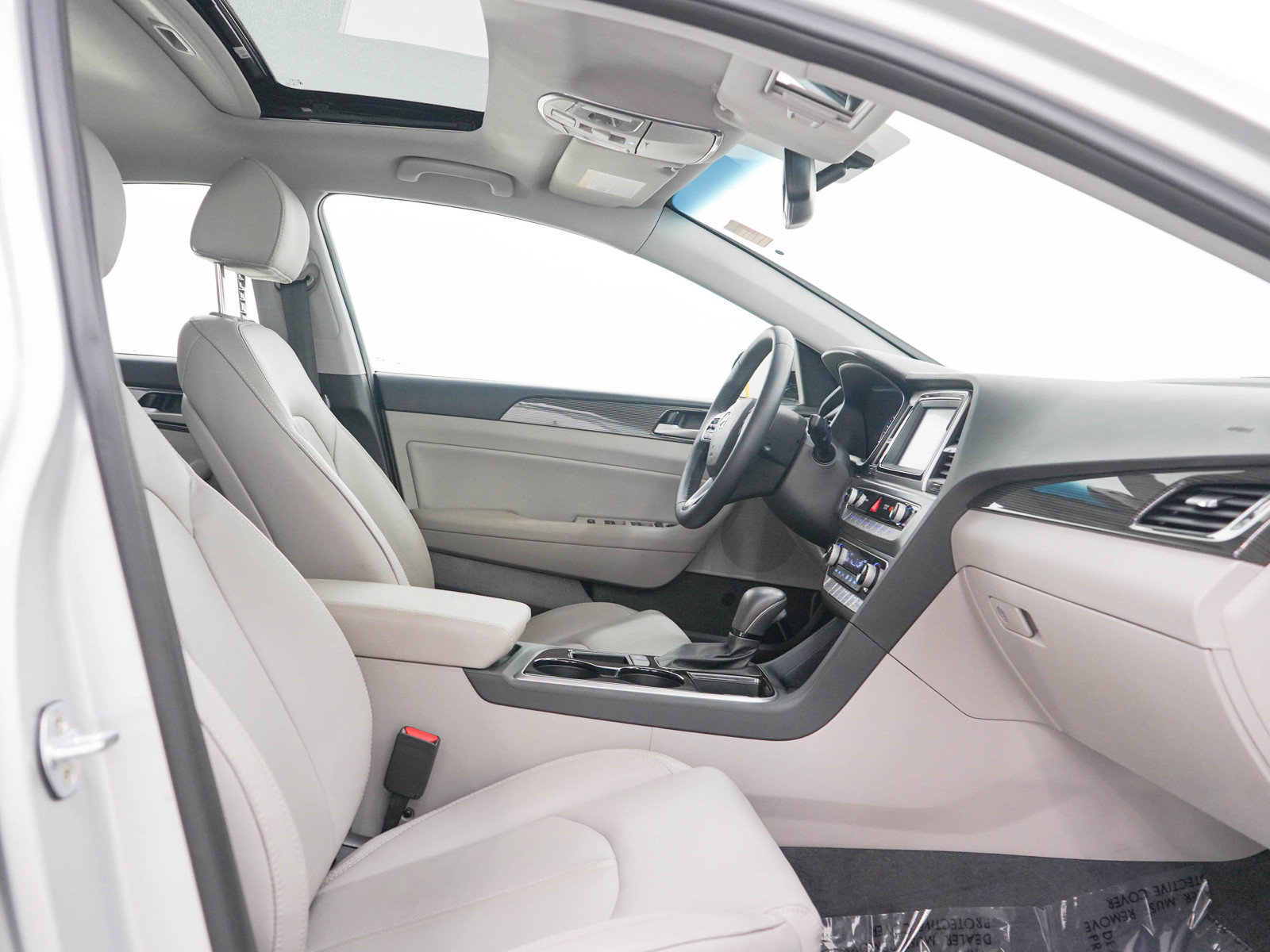 Used 2018 Hyundai Sonata Limited w/ Cargo Package FWD image 11