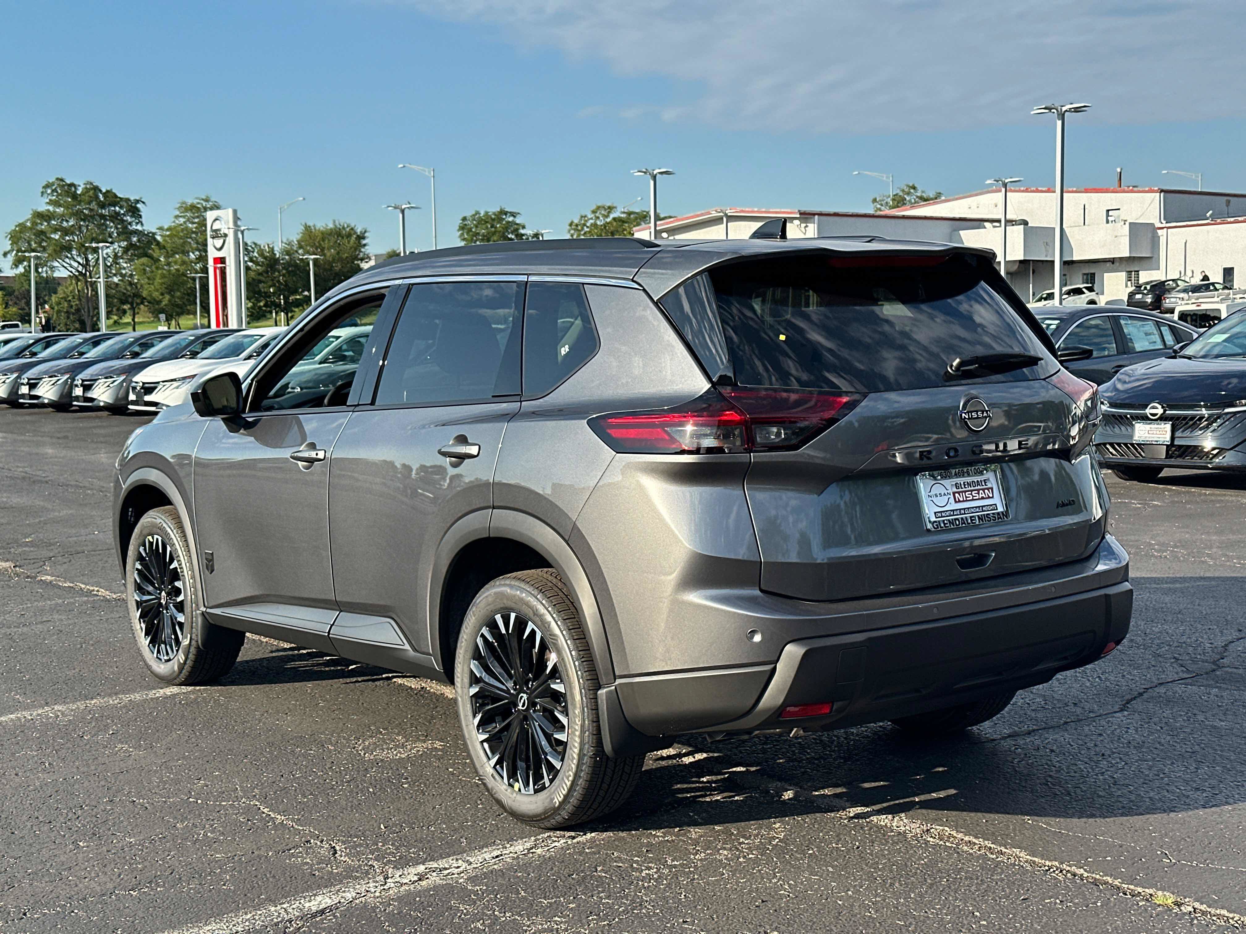New 2026 Nissan Rogue Dark Armor AWD/4WD image 6