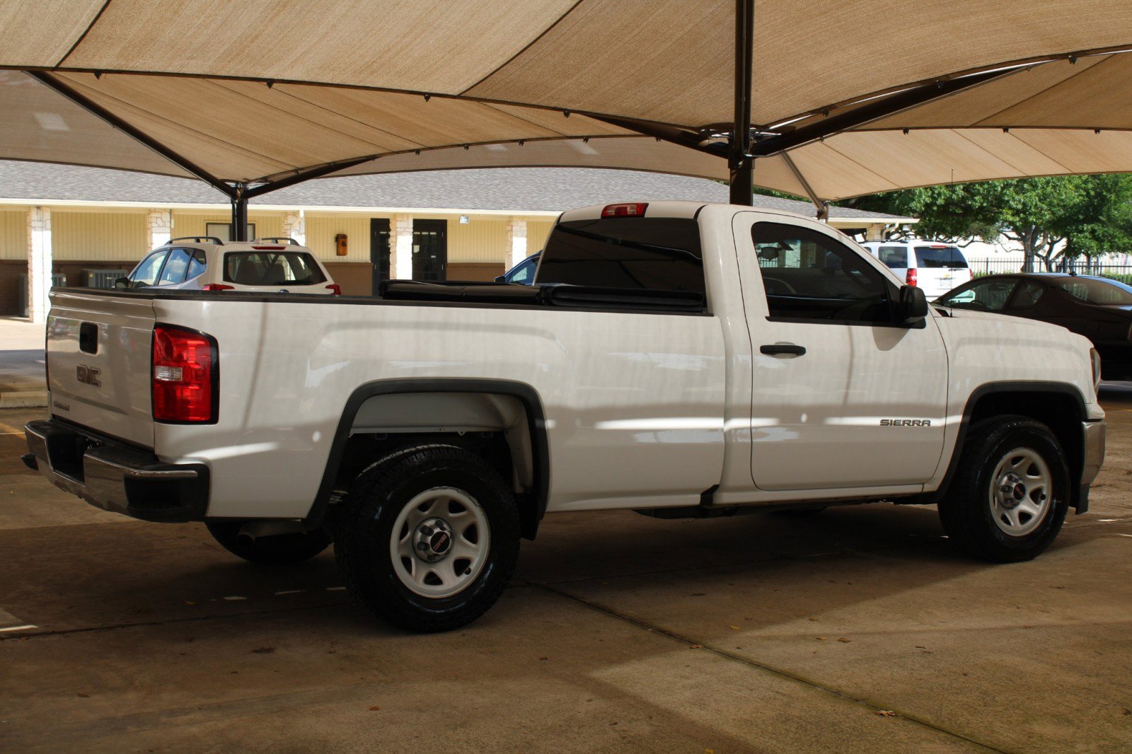 Used 2018 GMC Sierra 1500 2WD Regular Cab image 10