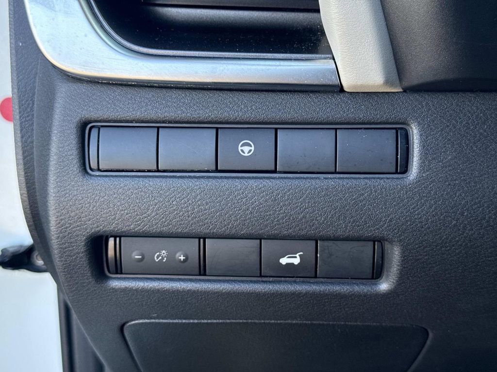 Certified 2022 Nissan Rogue SV w/ SV Premium Package image 35