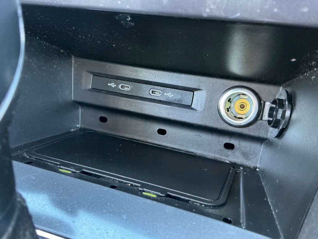 Used 2021 Volkswagen Tiguan S image 16