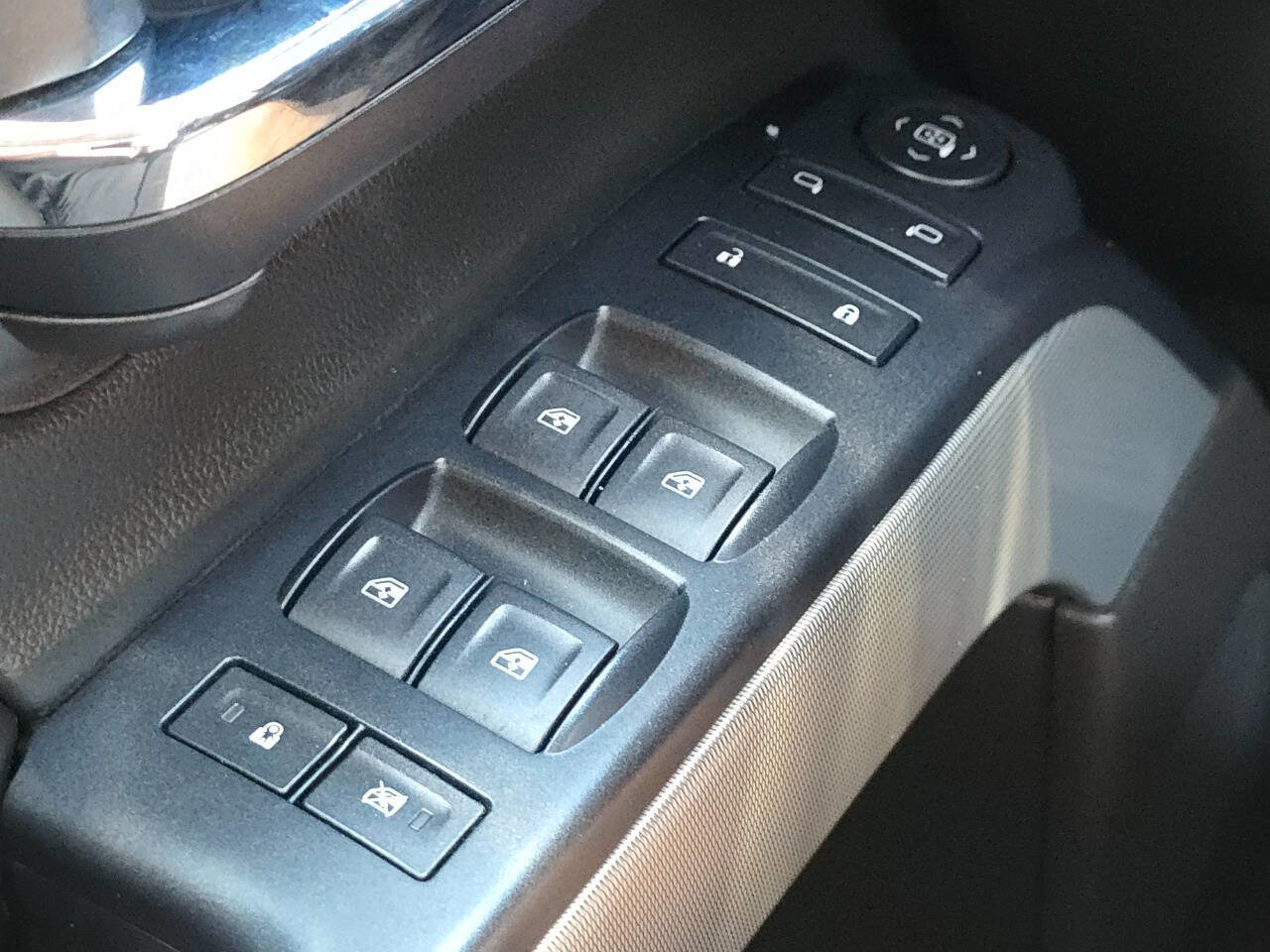 Used 2017 Chevrolet Silverado 1500 LT w/ All Star Edition image 25