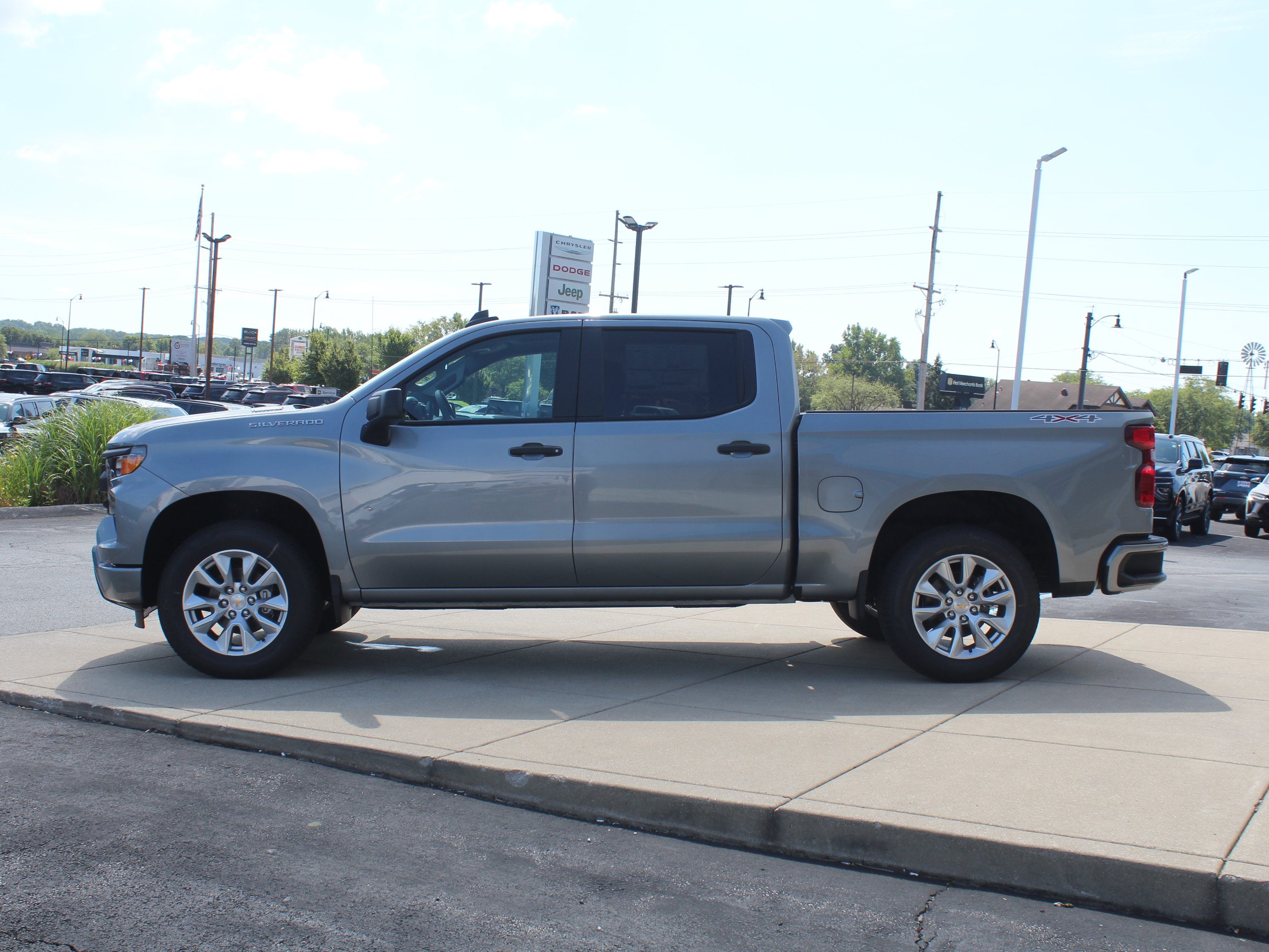 New 2026 Chevrolet Silverado 1500 Custom AWD/4WD image 8
