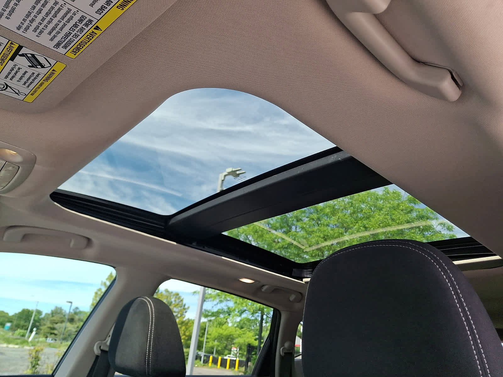 Used 2018 Nissan Murano SV w/ Premium Package FWD image 16