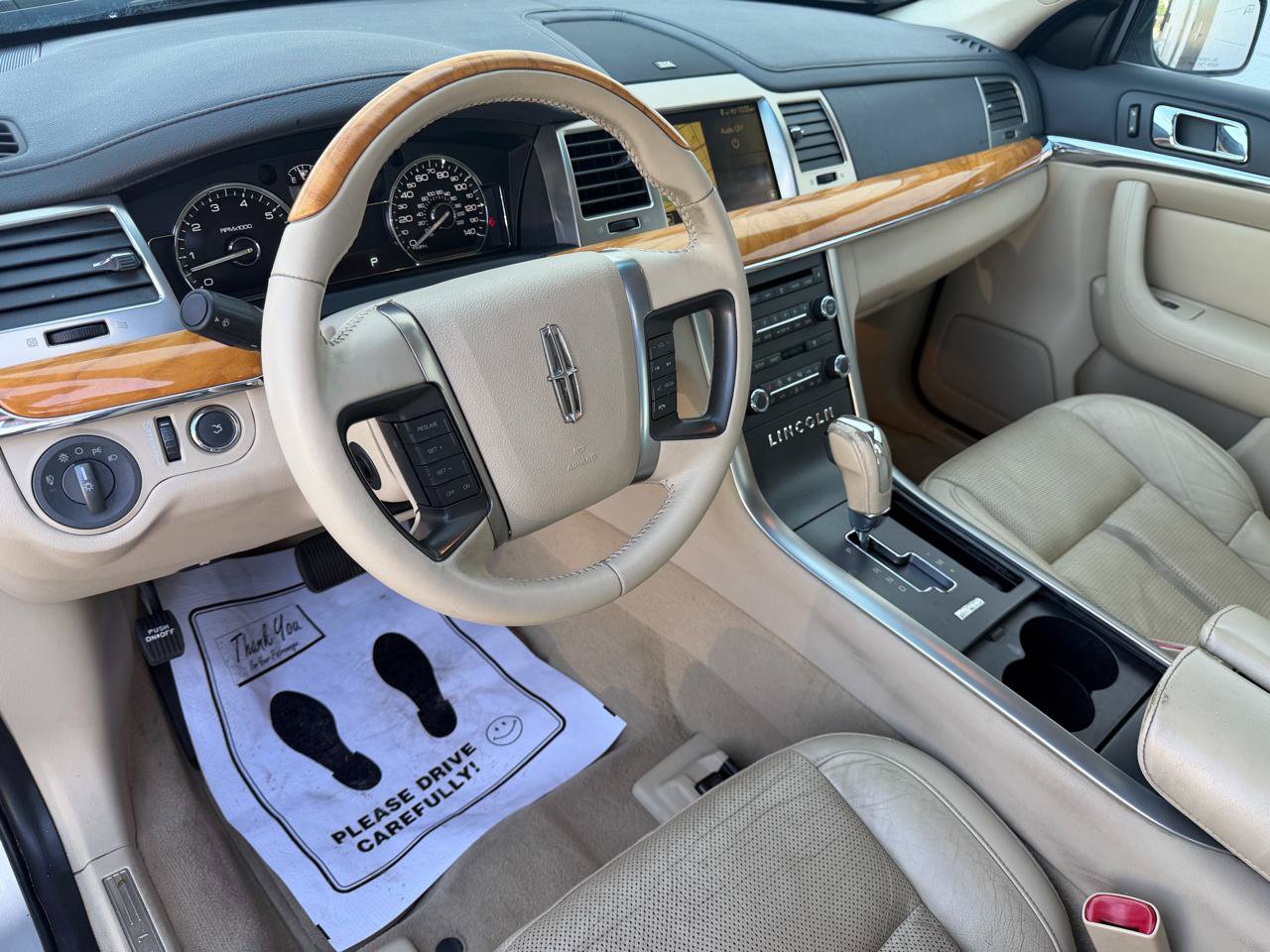 Used 2009 Lincoln MKS AWD image 9