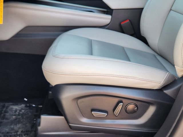 New 2026 Ford Explorer Active image 24