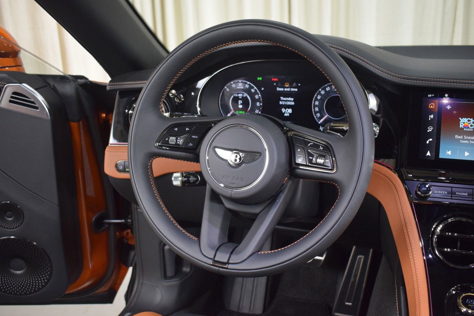 New 2026 Bentley Continental GTC AWD/4WD image 4