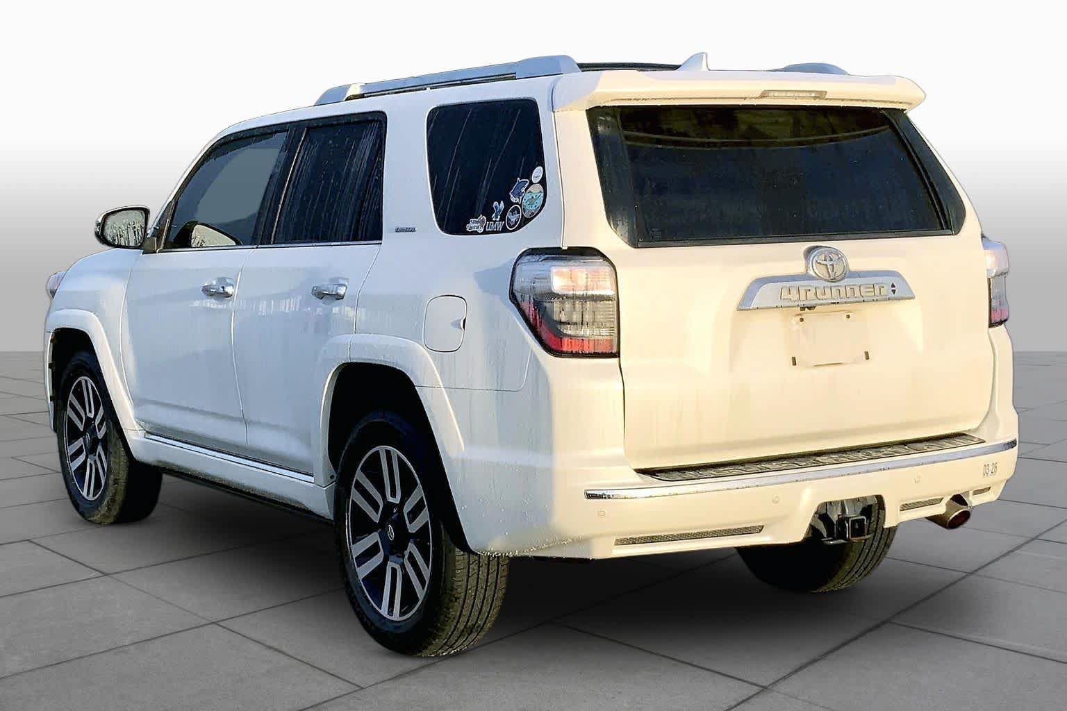 Used 2018 Toyota 4Runner Limited AWD/4WD image 12