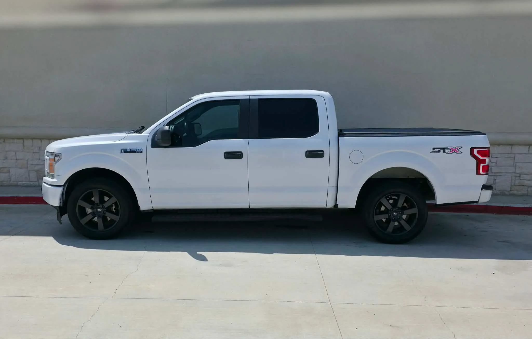 Used 2018 Ford F150 XL w/ Equipment Group 101A Mid RWD image 6