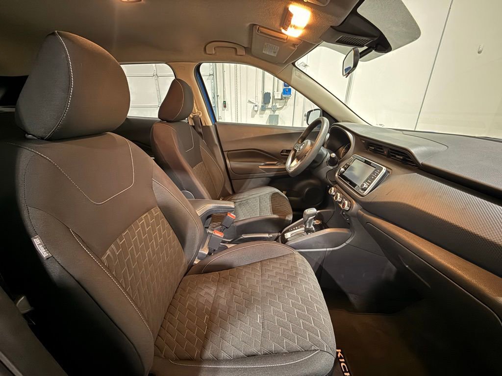 Used 2021 Nissan Kicks S image 23