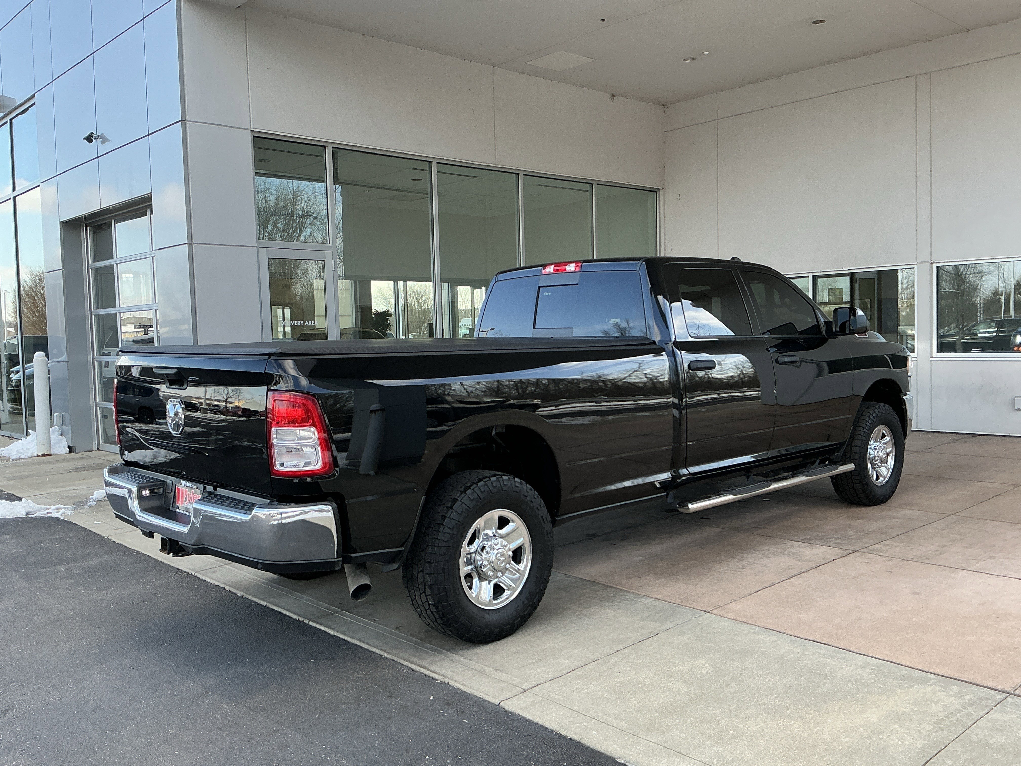 Used 2022 RAM 3500 Tradesman image 22